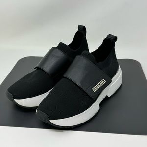 Michael Kors cosmo platform Hy18f sneakers size 6 leather strap